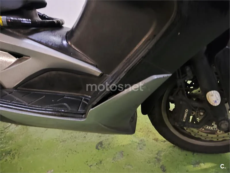 Kymco Xciting 400i – Vista 7