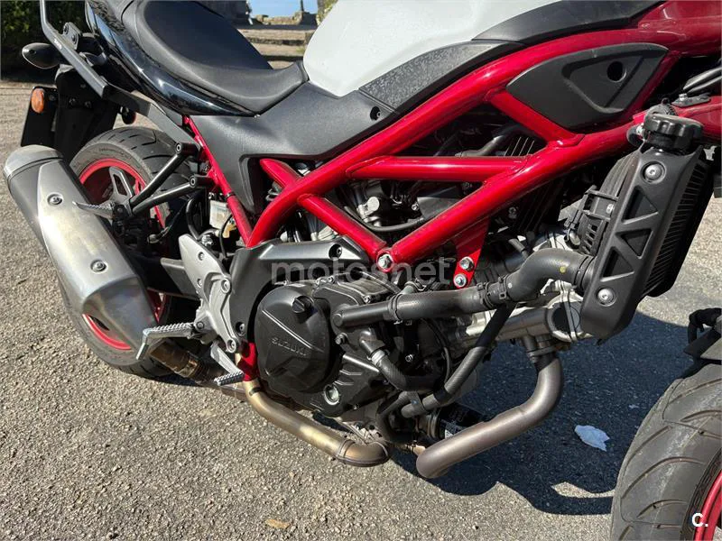 Suzuki SV 650 – Vista 12