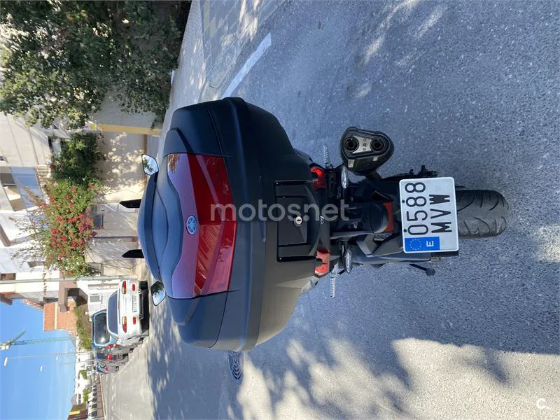Yamaha TMAX – Vista 5