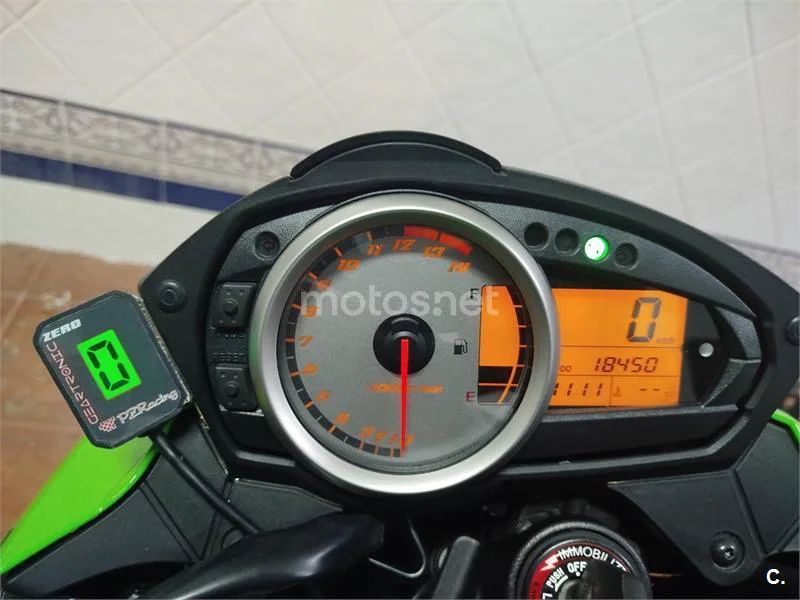 Kawasaki Z 750 – Vista 5