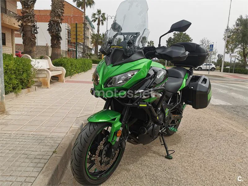 Kawasaki Versys – Vista 11