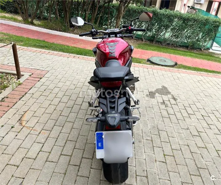 Honda CB 650 R – Vista 7