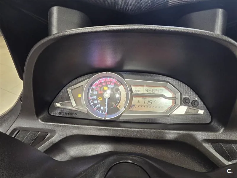 Kymco Xciting S 400 – Vista 6