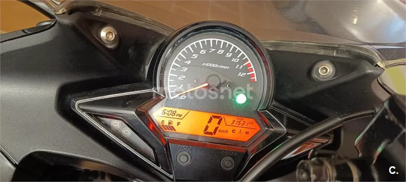 Honda CBR 125R – Vista 5