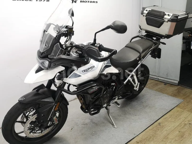 Triumph Tiger 900 – Vista 16