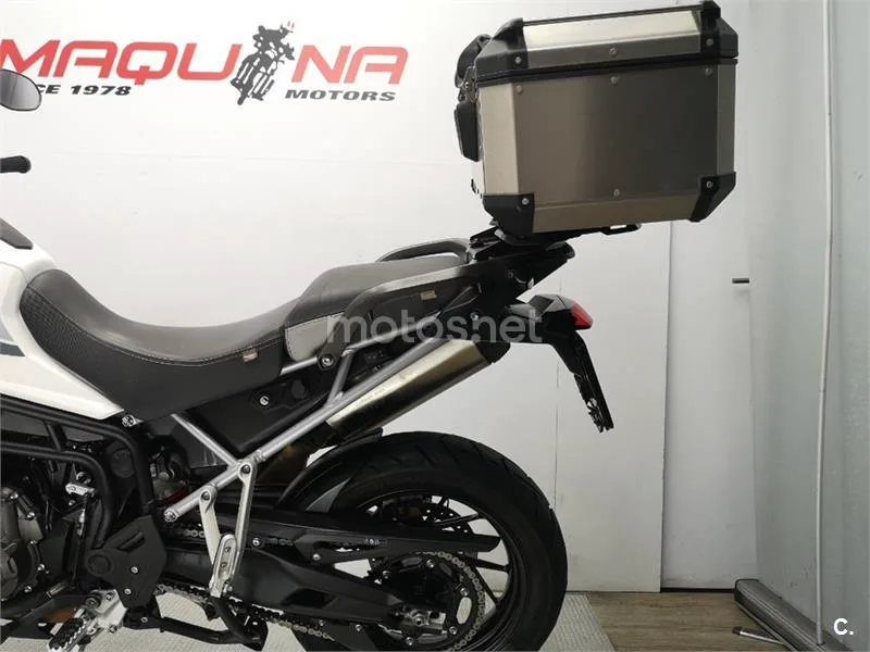 Triumph Tiger 900 – Vista 19