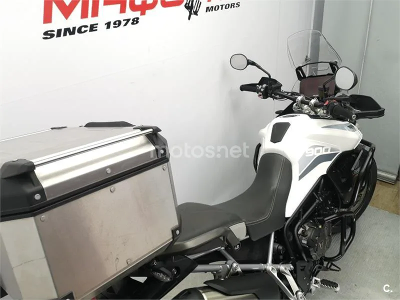Triumph Tiger 900 – Vista 7