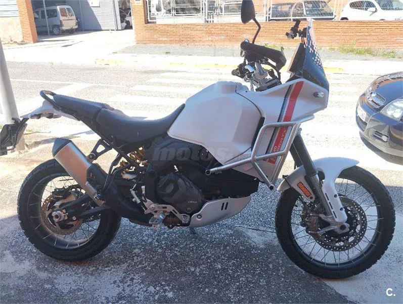 Ducati DesertX – Vista 2