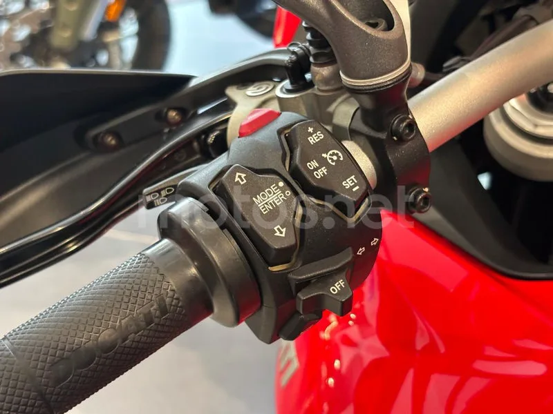 Ducati Multistrada V4 – Vista 6