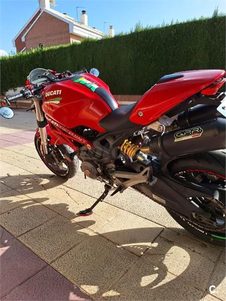 Ducati Monster 696 – Vista 3