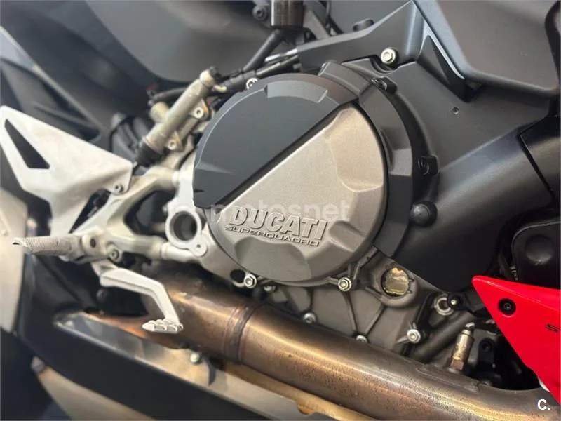 Ducati Streetfighter V2 – Vista 8