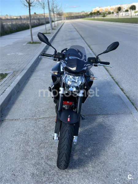 Aprilia Shiver 900 – Vista 2