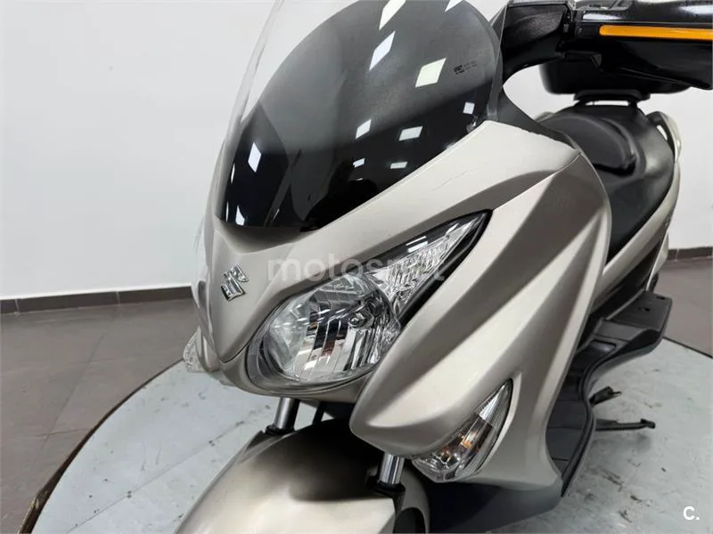 Suzuki Burgman 200 – Vista 13