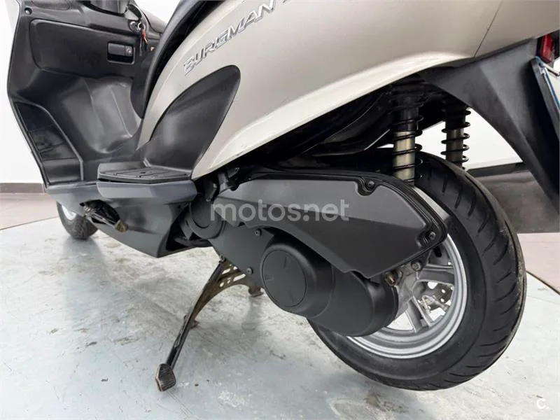 Suzuki Burgman 200 – Vista 19