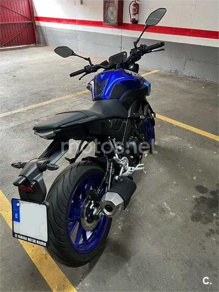 Yamaha MT-125 – Vista 3