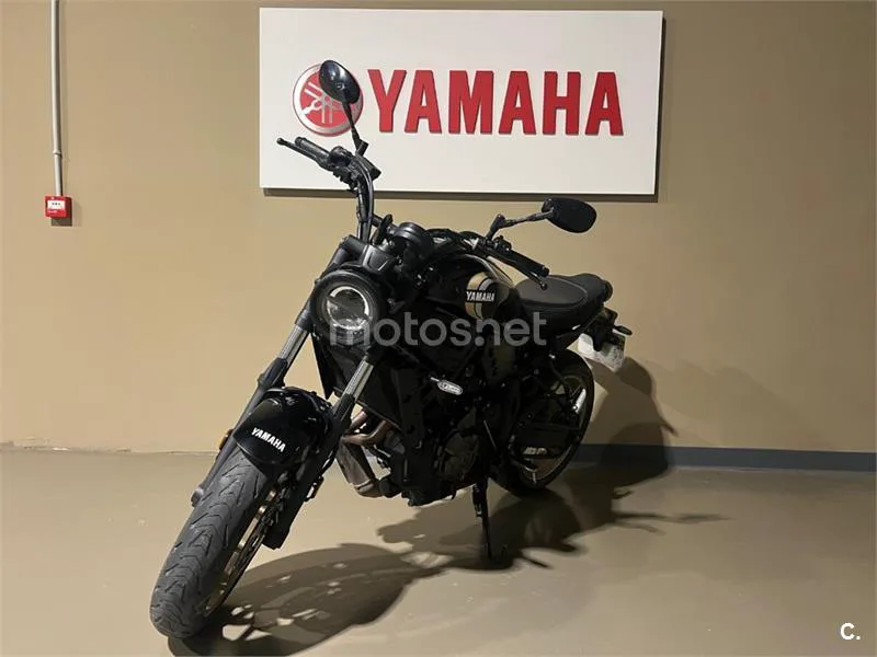 Yamaha XSR 700 – Vista 3