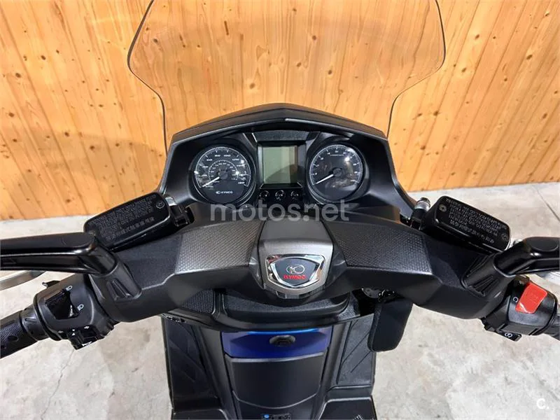 Kymco X-Town CT 300 – Vista 21