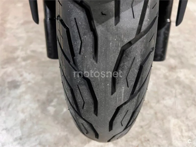 Kymco X-Town CT 300 – Vista 24