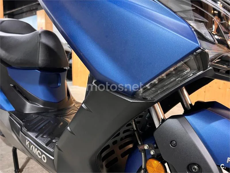Kymco X-Town CT 300 – Vista 36