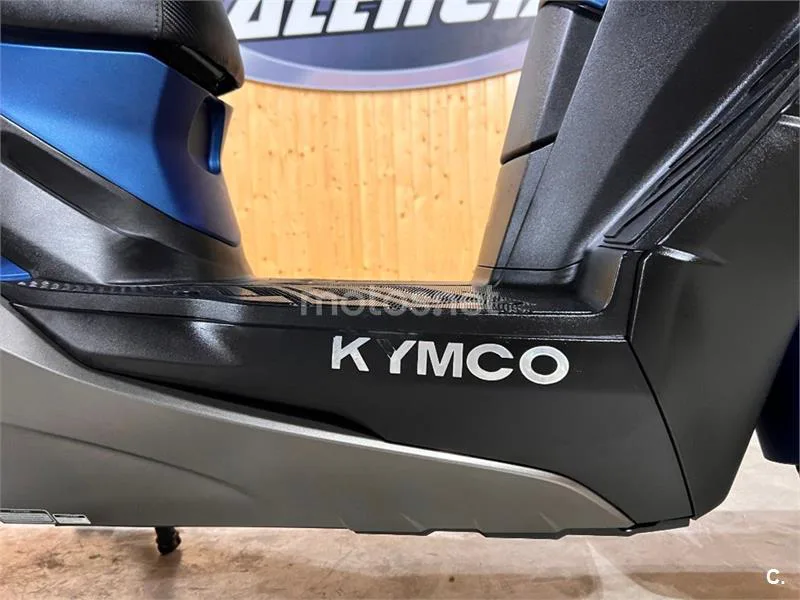 Kymco X-Town CT 300 – Vista 46