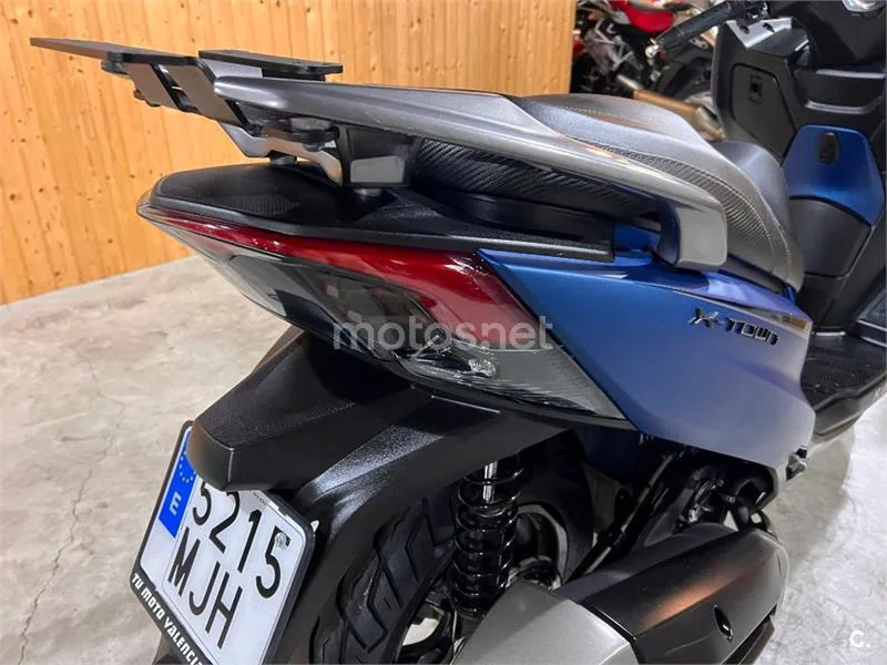 Kymco X-Town CT 300 – Vista 50