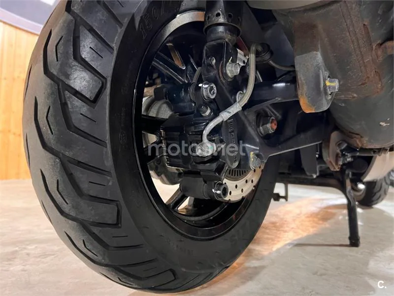 Kymco X-Town CT 300 – Vista 54