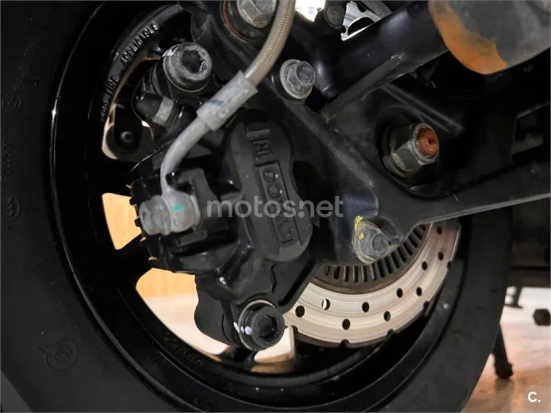 Kymco X-Town CT 300 – Vista 57