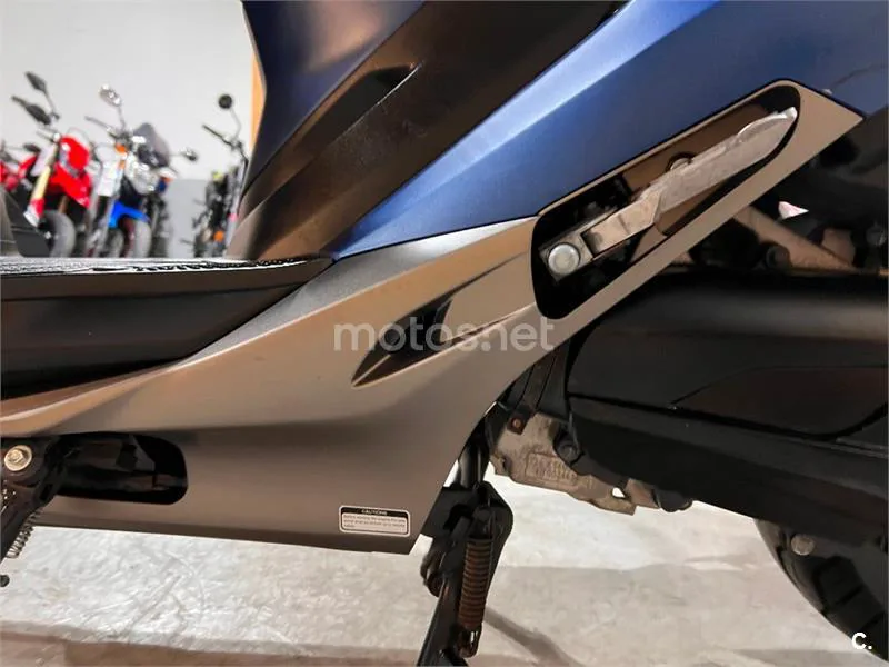 Kymco X-Town CT 300 – Vista 68