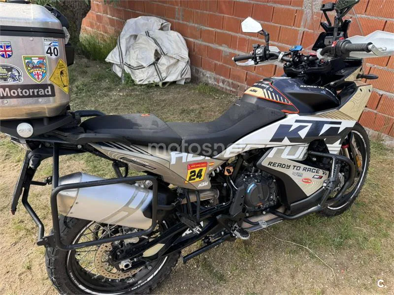 KTM 890 – Vista 5