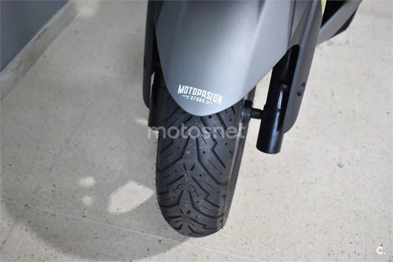 Kymco Super Dink 125 – Vista 6