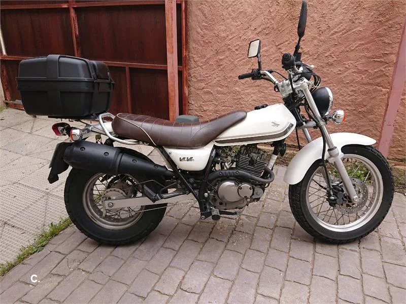 Suzuki VanVan 125 – Vista 4