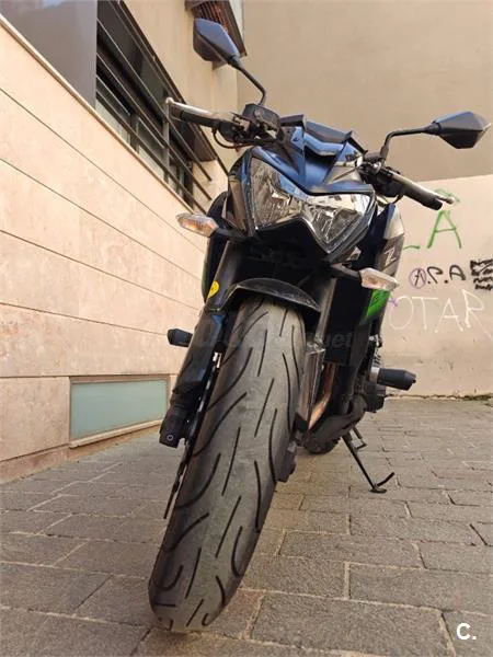 Kawasaki Z 800 – Vista 3