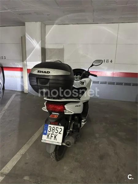 Honda PCX 125 – Vista 3