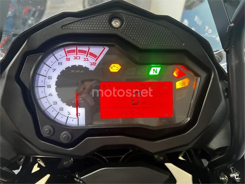 Benelli TRK 502 – Vista 6