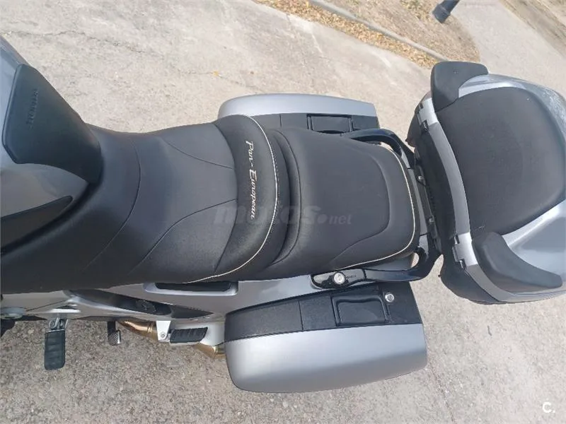 Honda Pan-European ST 1300 – Vista 9