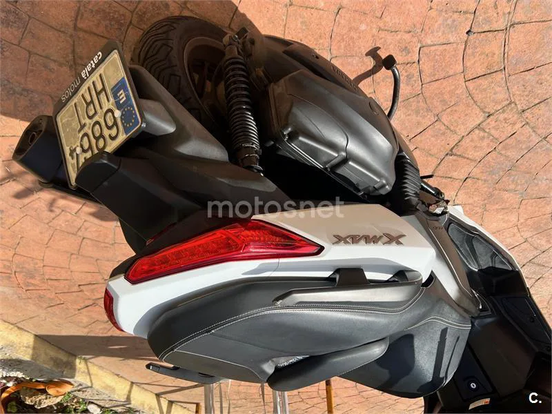 Yamaha XMAX 400 – Vista 4