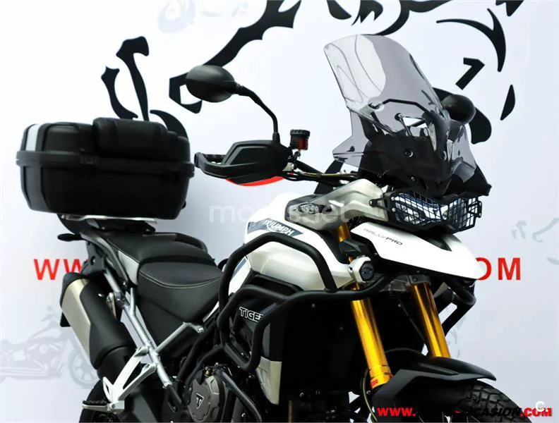 Triumph Tiger 900 – Vista 4