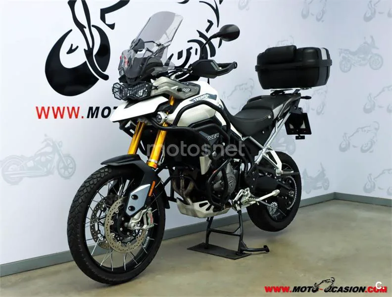 Triumph Tiger 900 – Vista 7