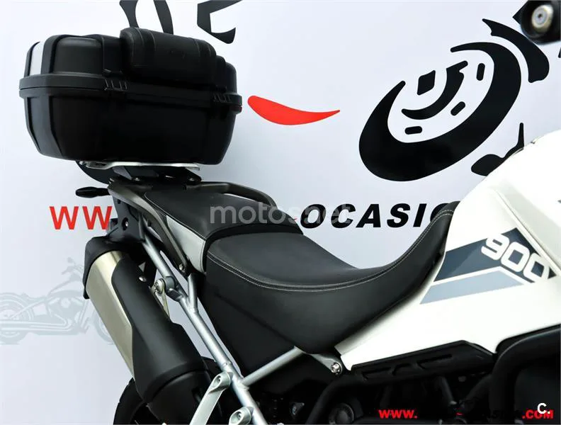Triumph Tiger 900 – Vista 10