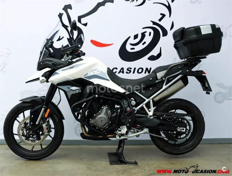 Triumph Tiger 900 – Vista 7