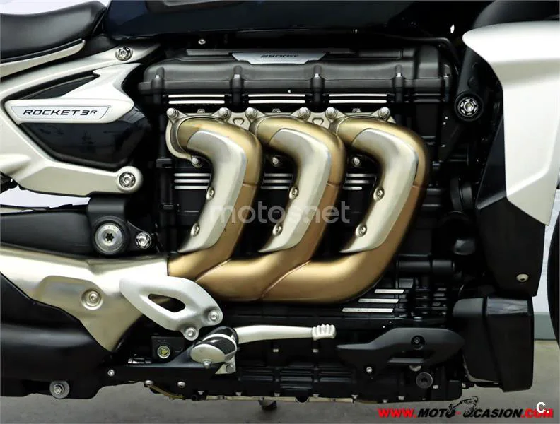 Triumph Rocket 3 – Vista 5