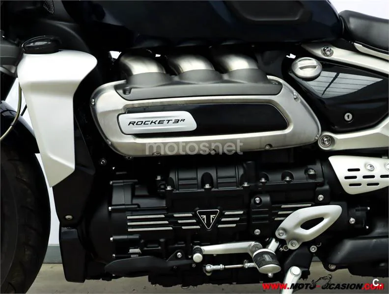 Triumph Rocket 3 – Vista 10