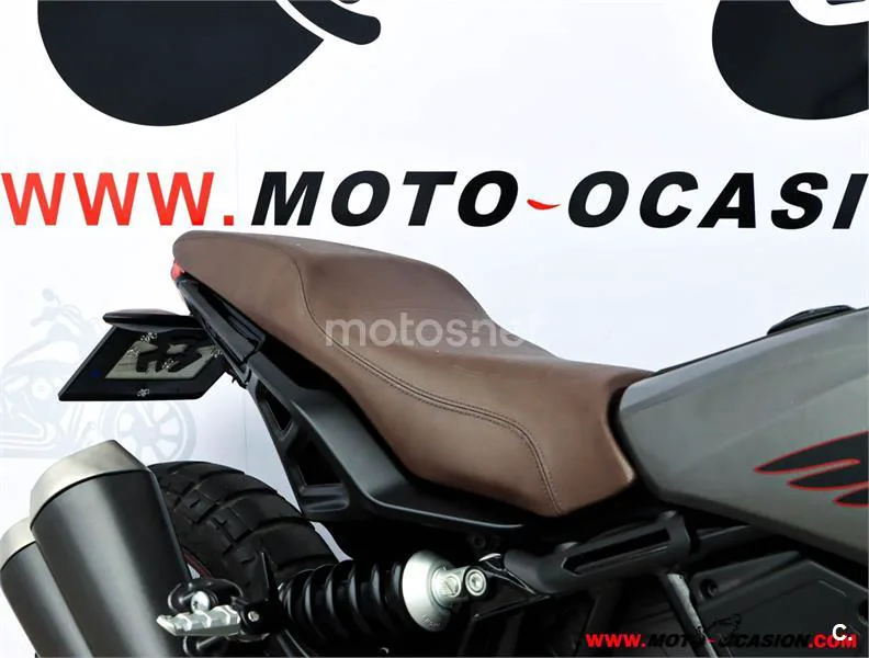 Indian FTR 1200 – Vista 11