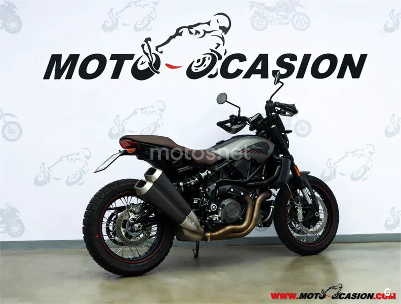 Indian FTR 1200 – Vista 3