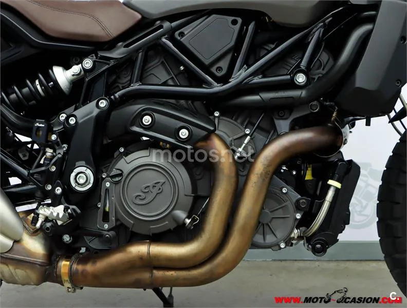 Indian FTR 1200 – Vista 5