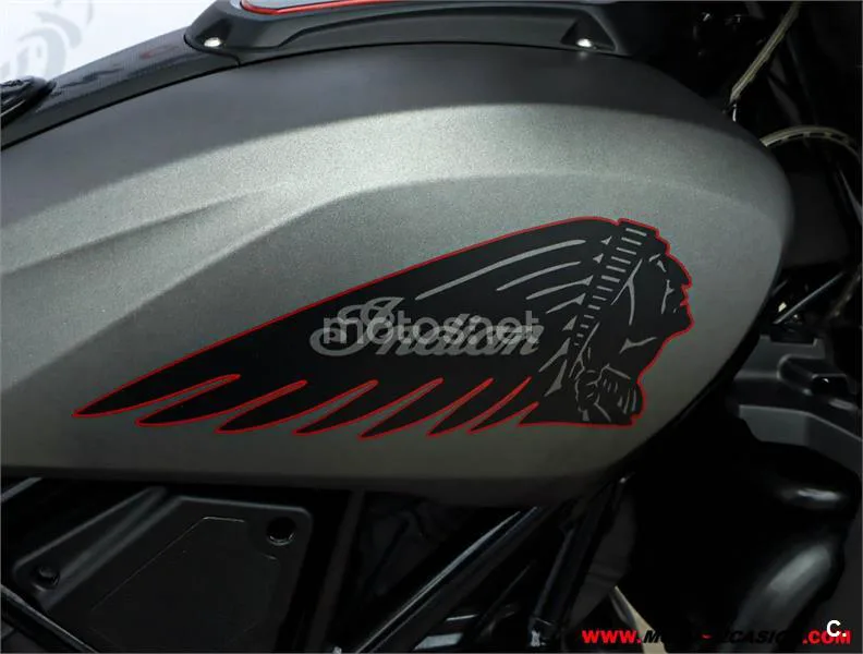 Indian FTR 1200 – Vista 9