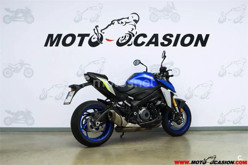 Suzuki GSX-S – Vista 3
