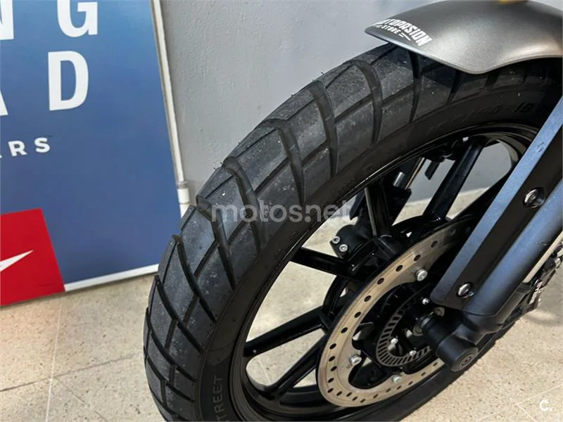 Triumph Scrambler 400 X – Vista 8