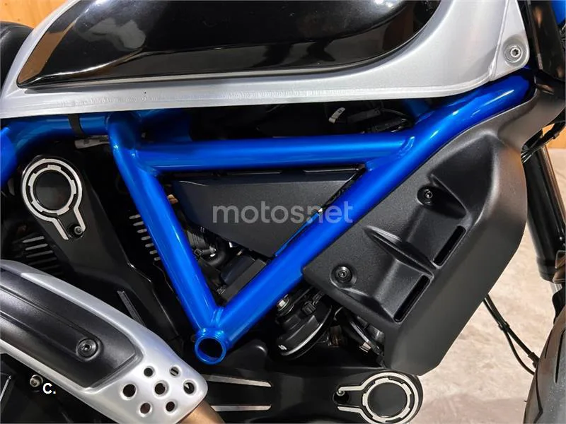 Ducati Scrambler – Vista 37