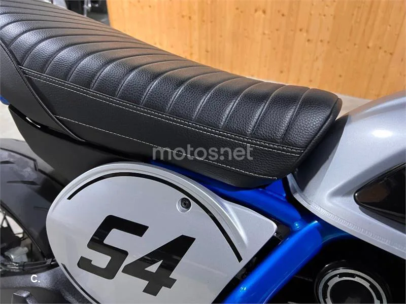 Ducati Scrambler – Vista 42